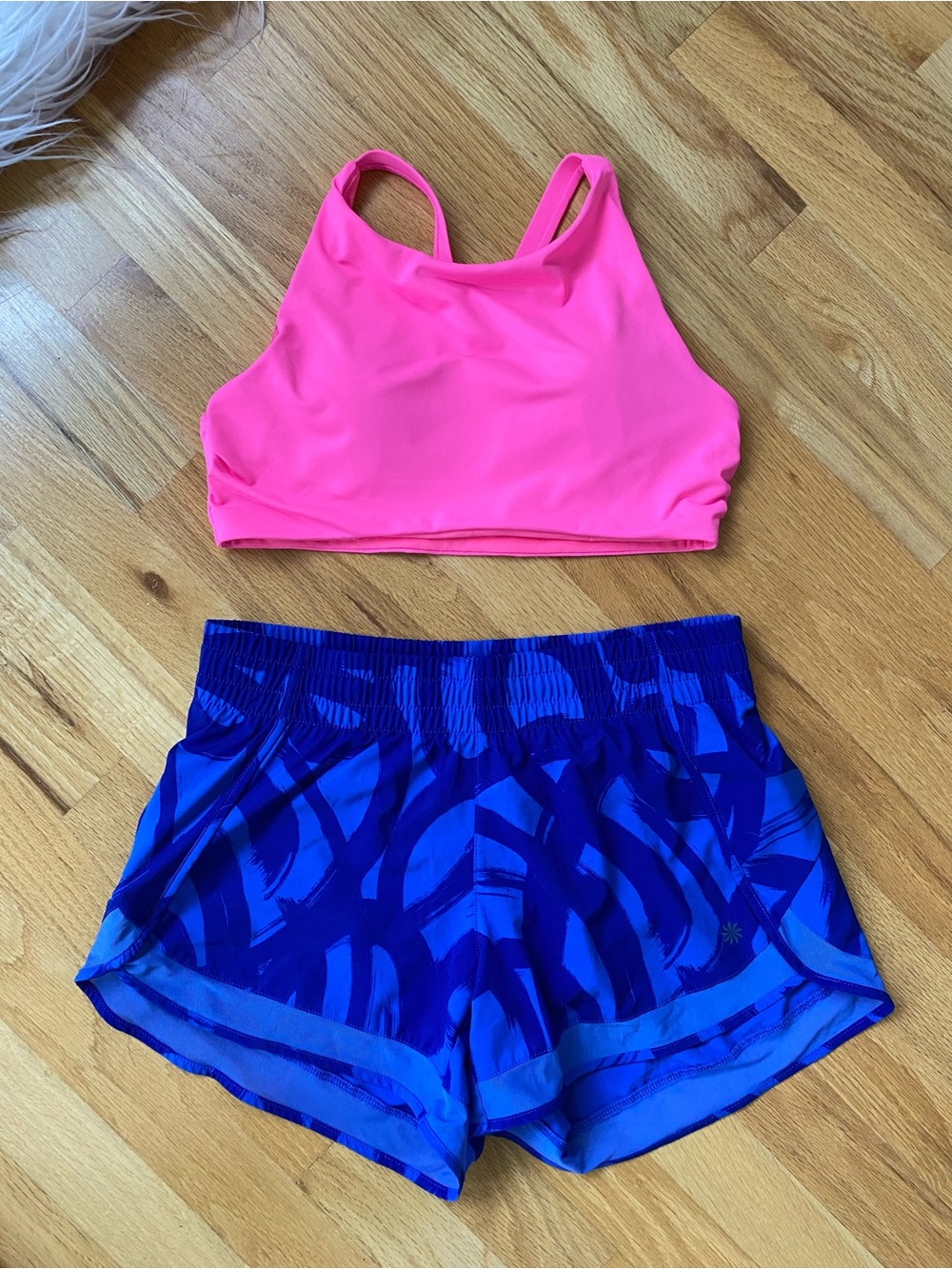 Women's Athletic Shorts & Sports Bra - Blue Pattern Neon Pink Running Training